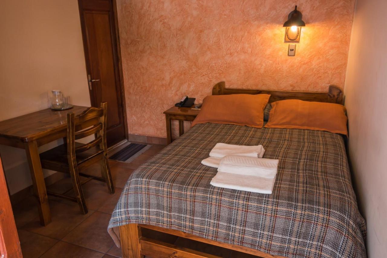 La Escondida Hostal Sucre Eksteriør billede