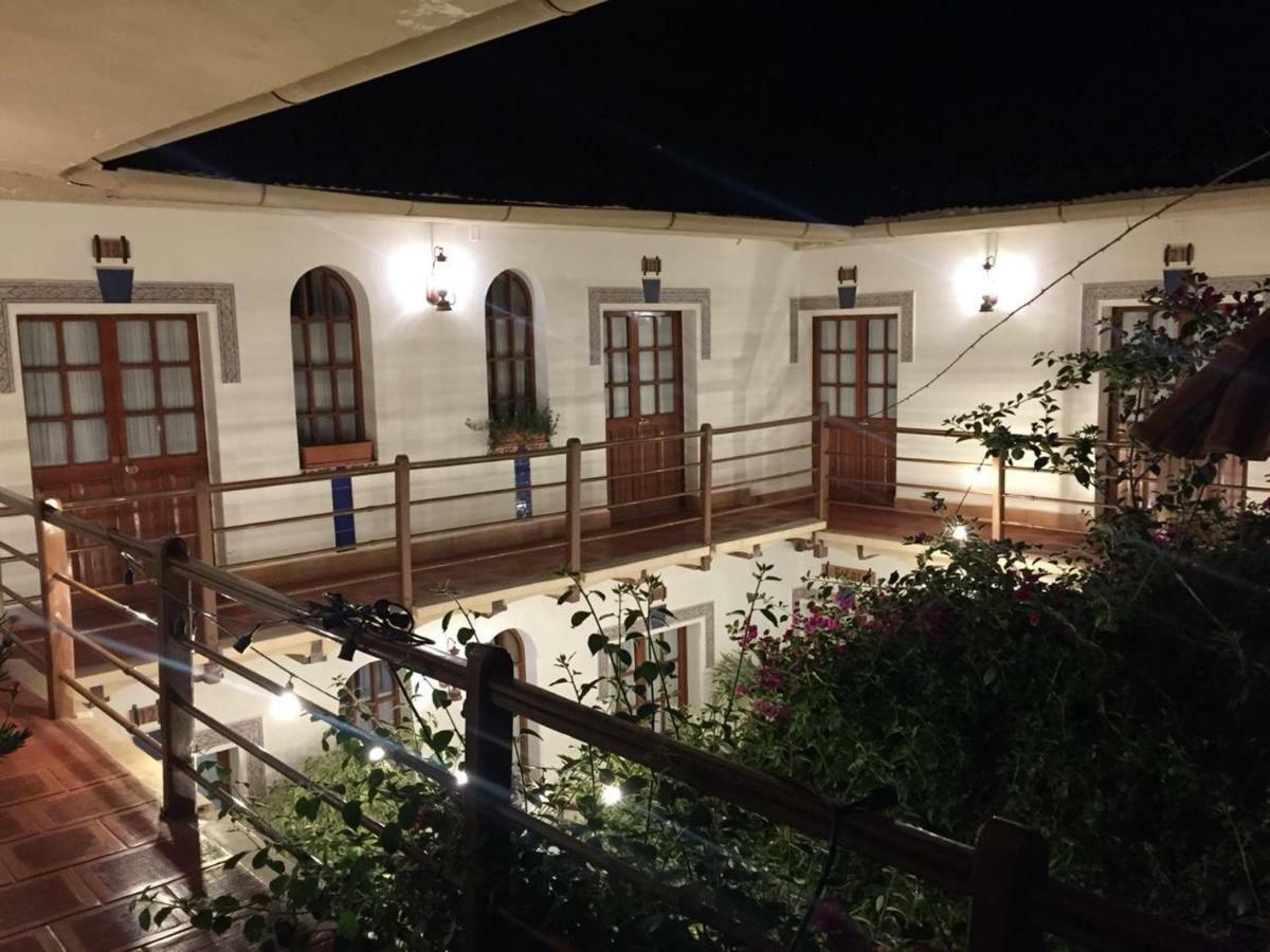 La Escondida Hostal Sucre Eksteriør billede